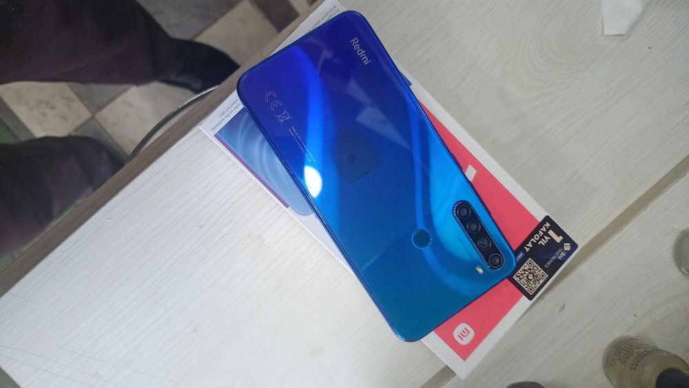 Redmi not 8 64 tali radnoy xamma joyi xolati yaxshi