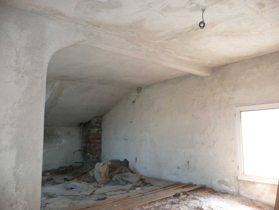 Двуфамилна масивна жилищна сграда в гр. Перник, кв. Байкушева махала