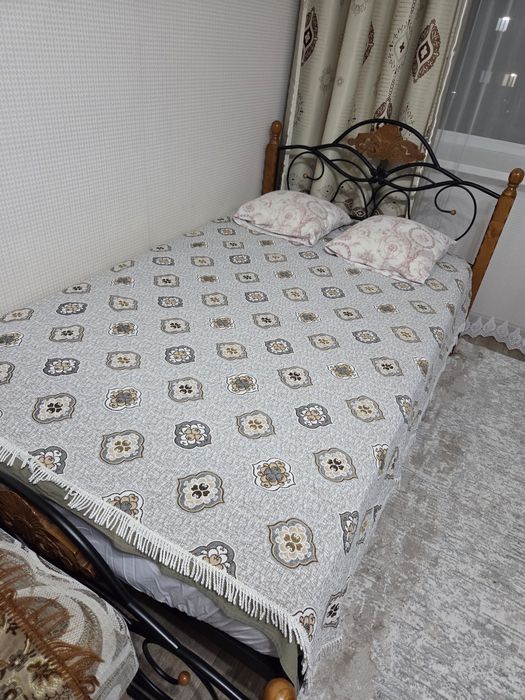 Продам красивую кровать