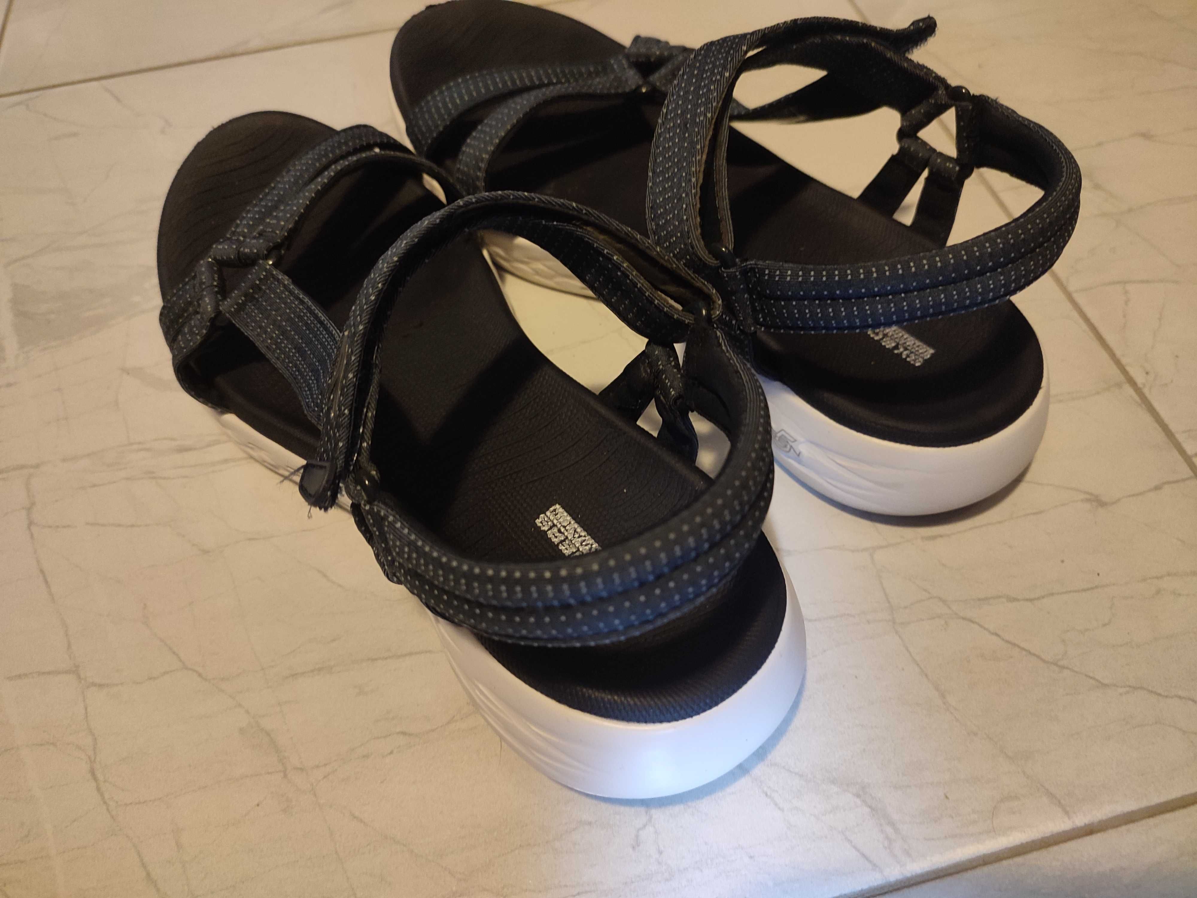 Оригинални сандали Skechers - тъмно сини - носени веднъж
