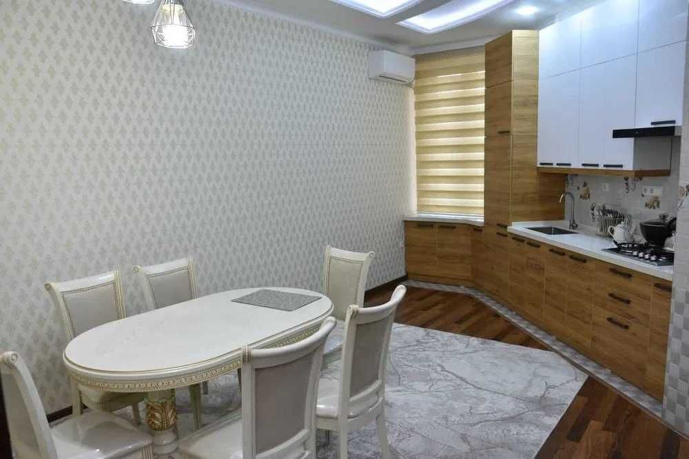 Срочно сдам 3- комнаты 5/9   Метро Гофур Гулом  Ц 15, Абай  838*