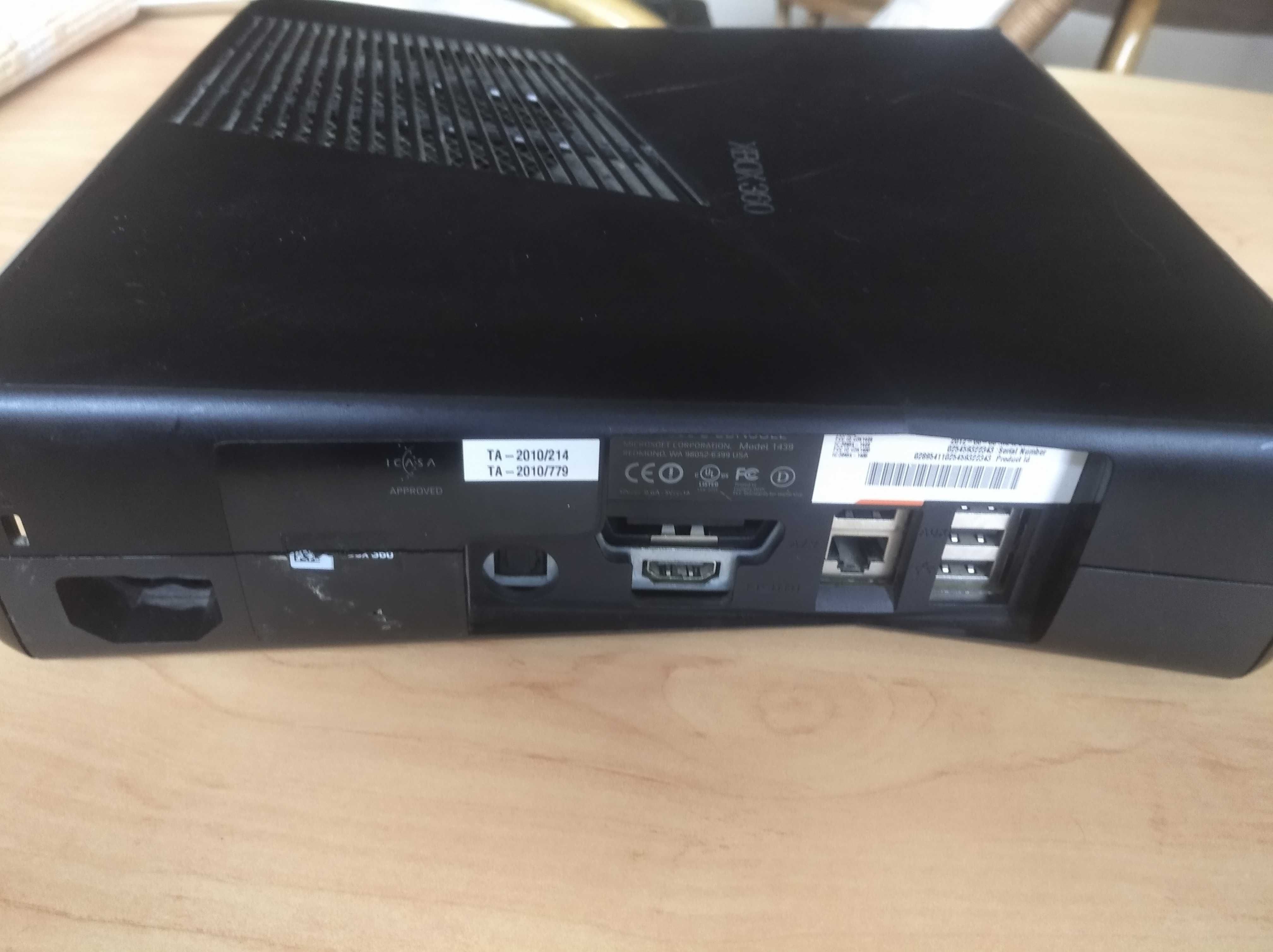 Xbox 360 S работещ