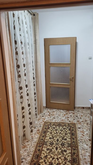 Apartament la casa, recent renovat spre inchiriere