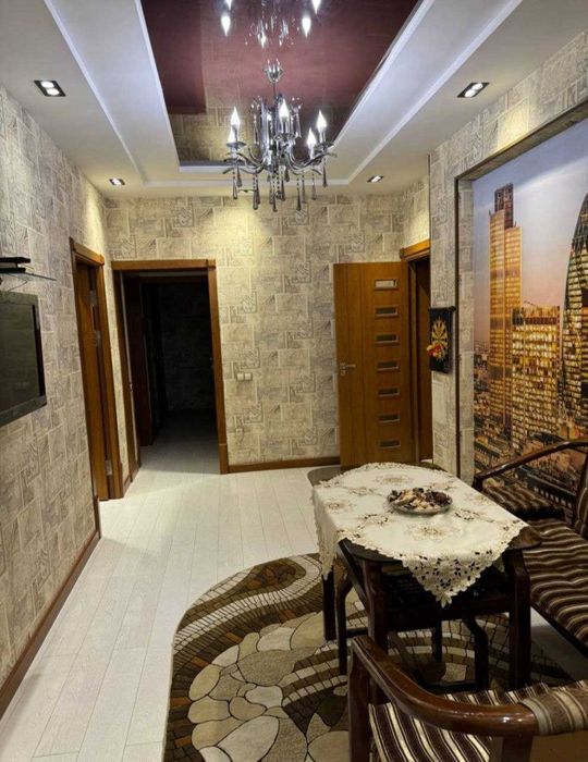 Продаётся 5-комнатная квартира по улице Буюк Ипак Йули чайхана Салом)