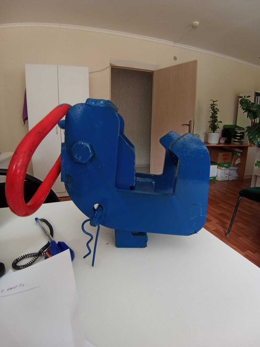 Захват крановый для опалубки