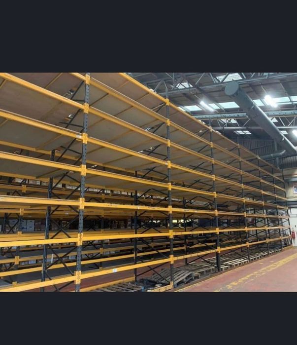 Rafturi metalice cu polițe