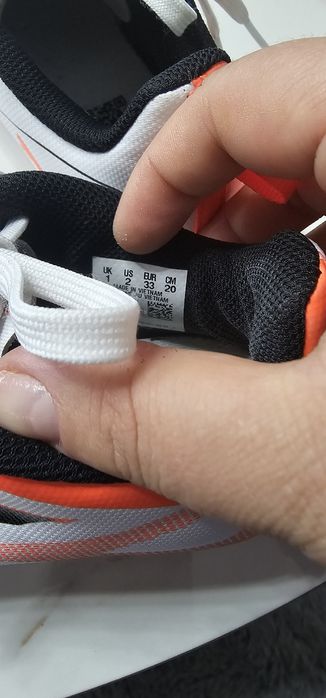 Ghete fotbal puma cu crampoane