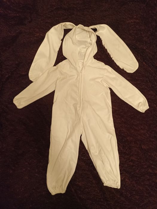 Новогодний костюм зайчика