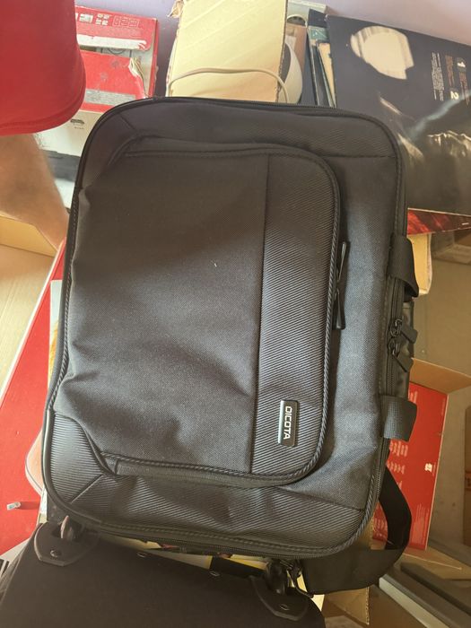 Чанта за лаптоп