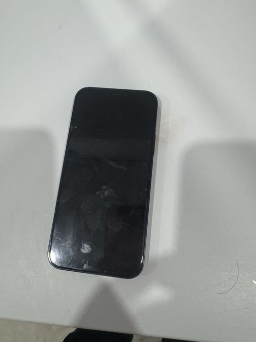 Продам Iphone 12 64гб