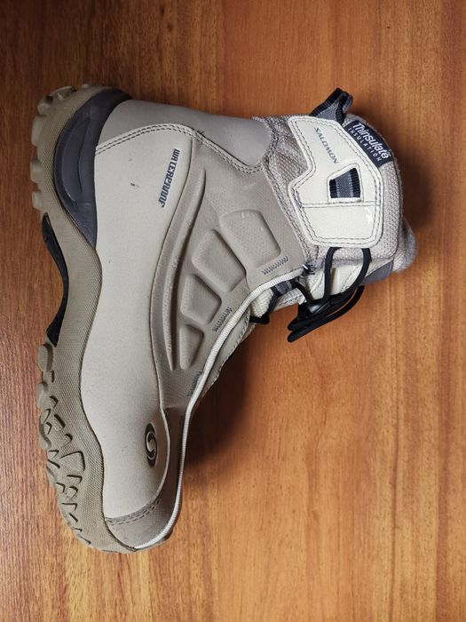 Salomon bocanci zapada fete 38,5