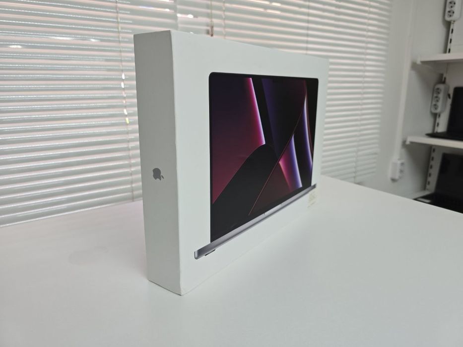 Ноутбук Apple MacBook Pro 2022 Новый не активирован