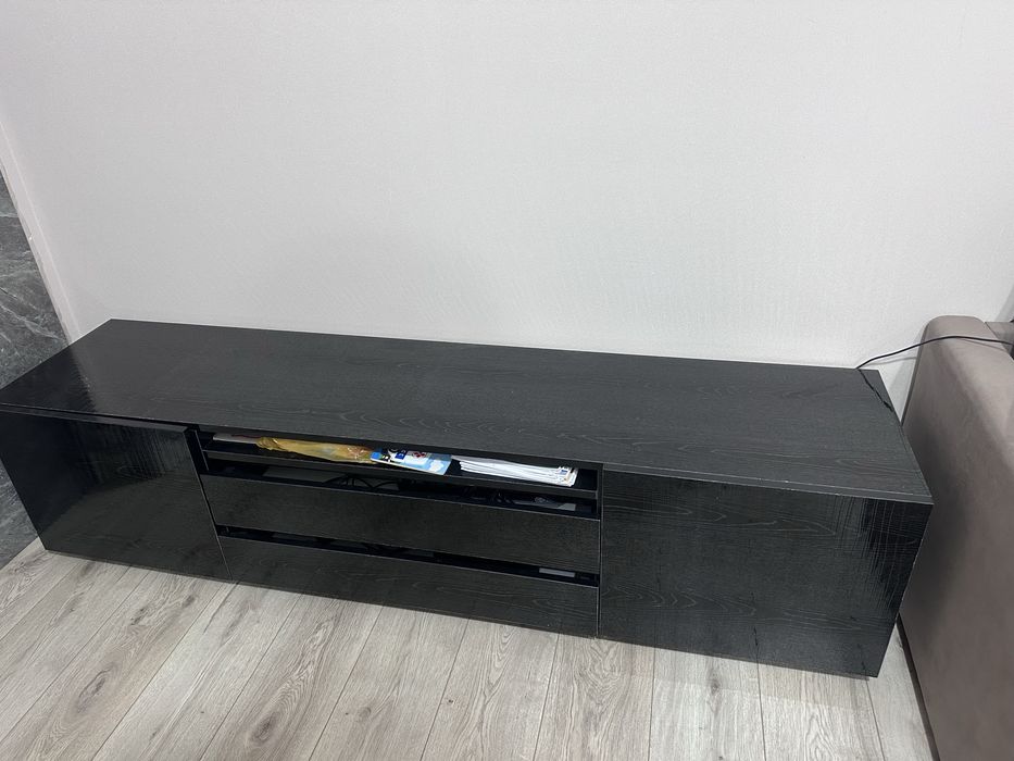 Тумба под ТВ черная
