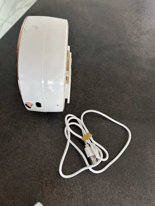 Dispenser automat pentru sapun