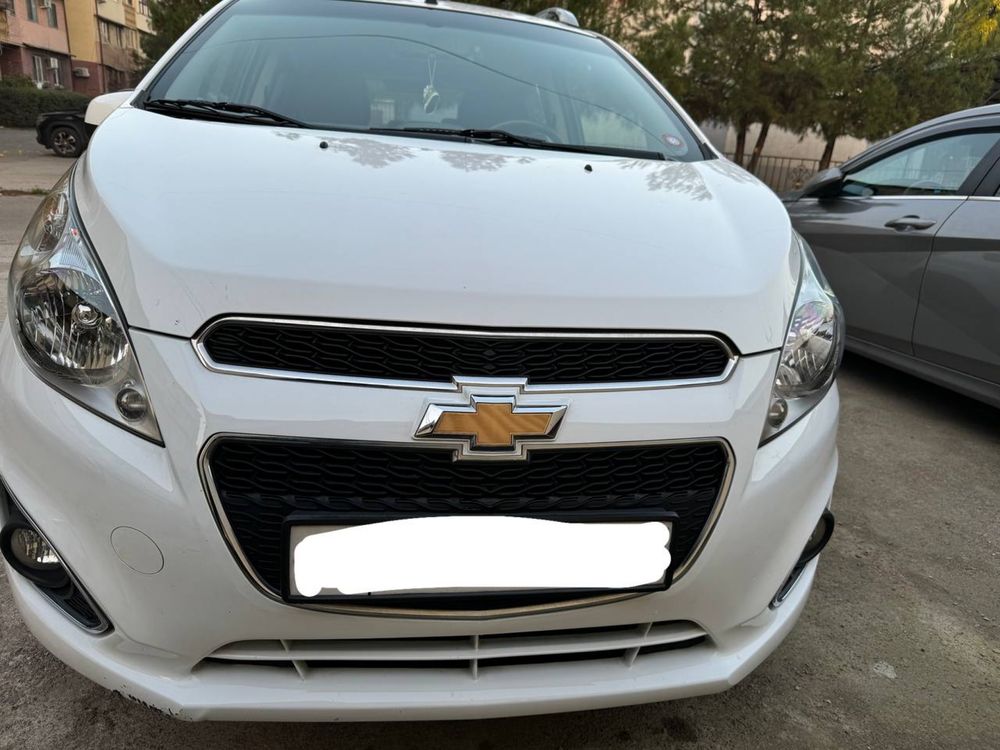 Автомобиль Chevrolet Spark