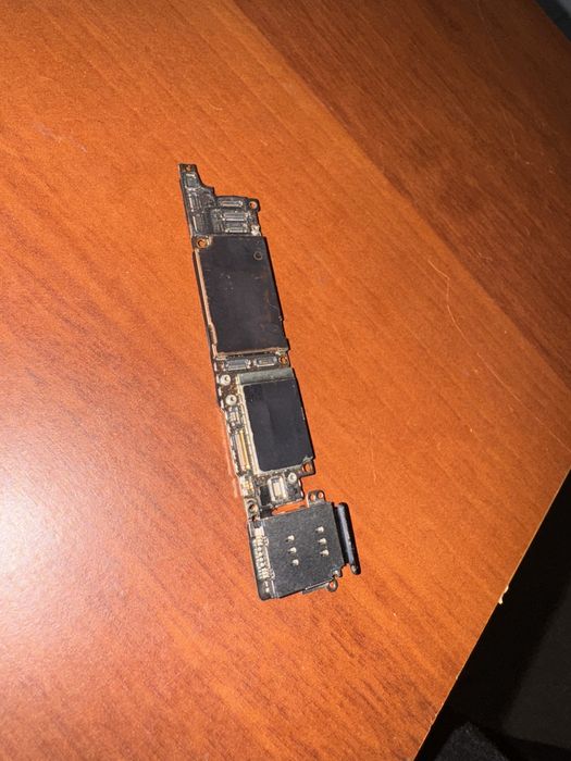 плата на айфон xr