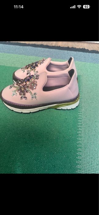 Tenisi. Pt marimea 36