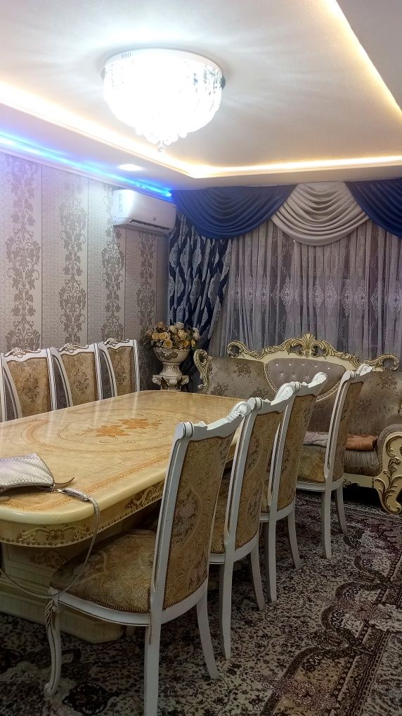 3ком.3этаж Чиланзар 23кв-л.Базар Фархадский.С ремонтом,обстановка