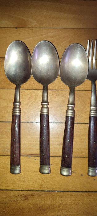 3 linguri bronz+3 furculite bronz-50 lei toate