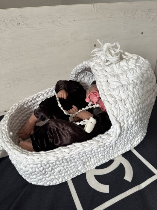 Egizak qo’g’irchoq sotiladi