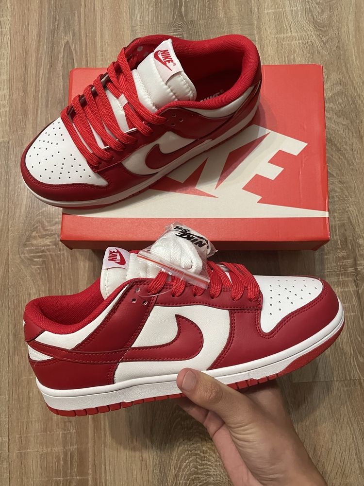 Nike Dunk University Red