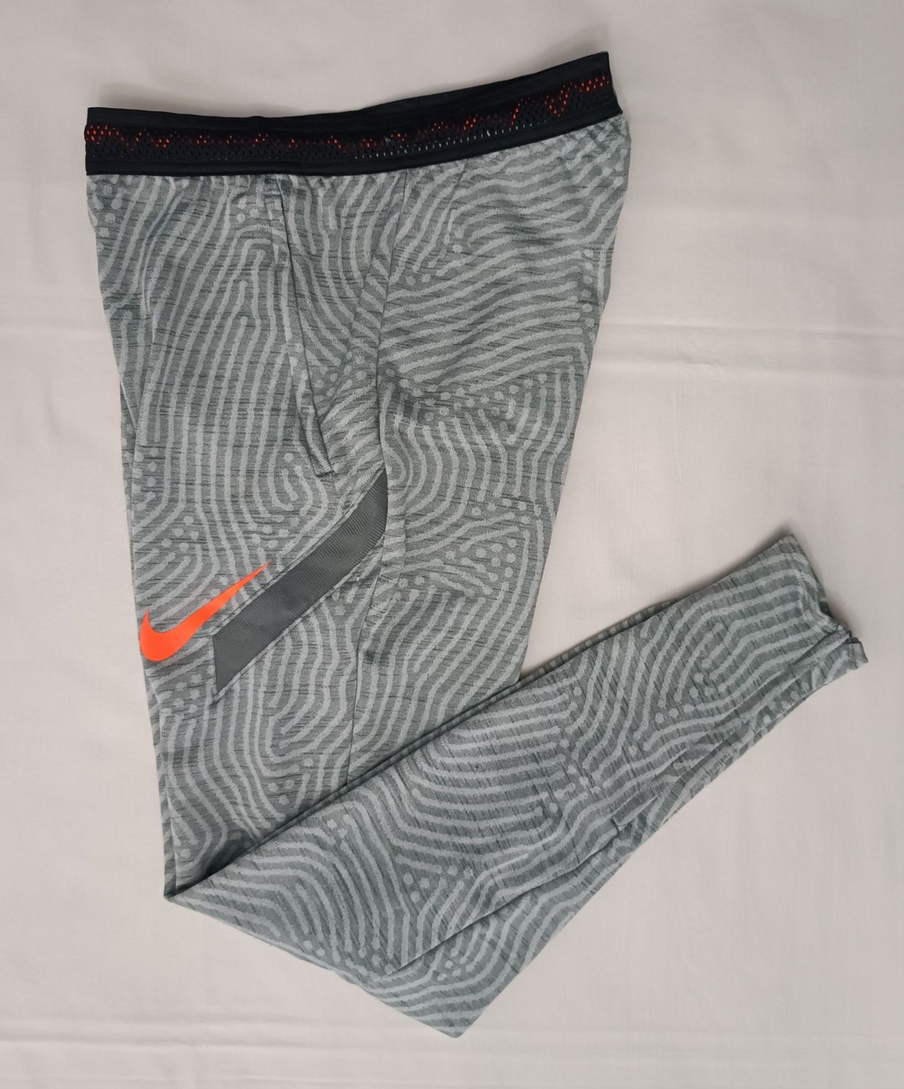 Nike DRI-FIT Strike Pants оригинално долнище S Найк спорт долница