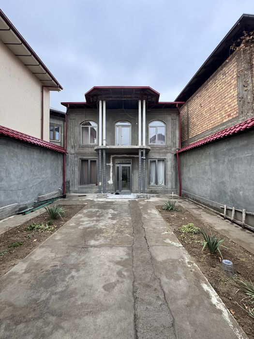 Дом4 ком+2 зал,Рохат круг(300 м),Алмас махалля