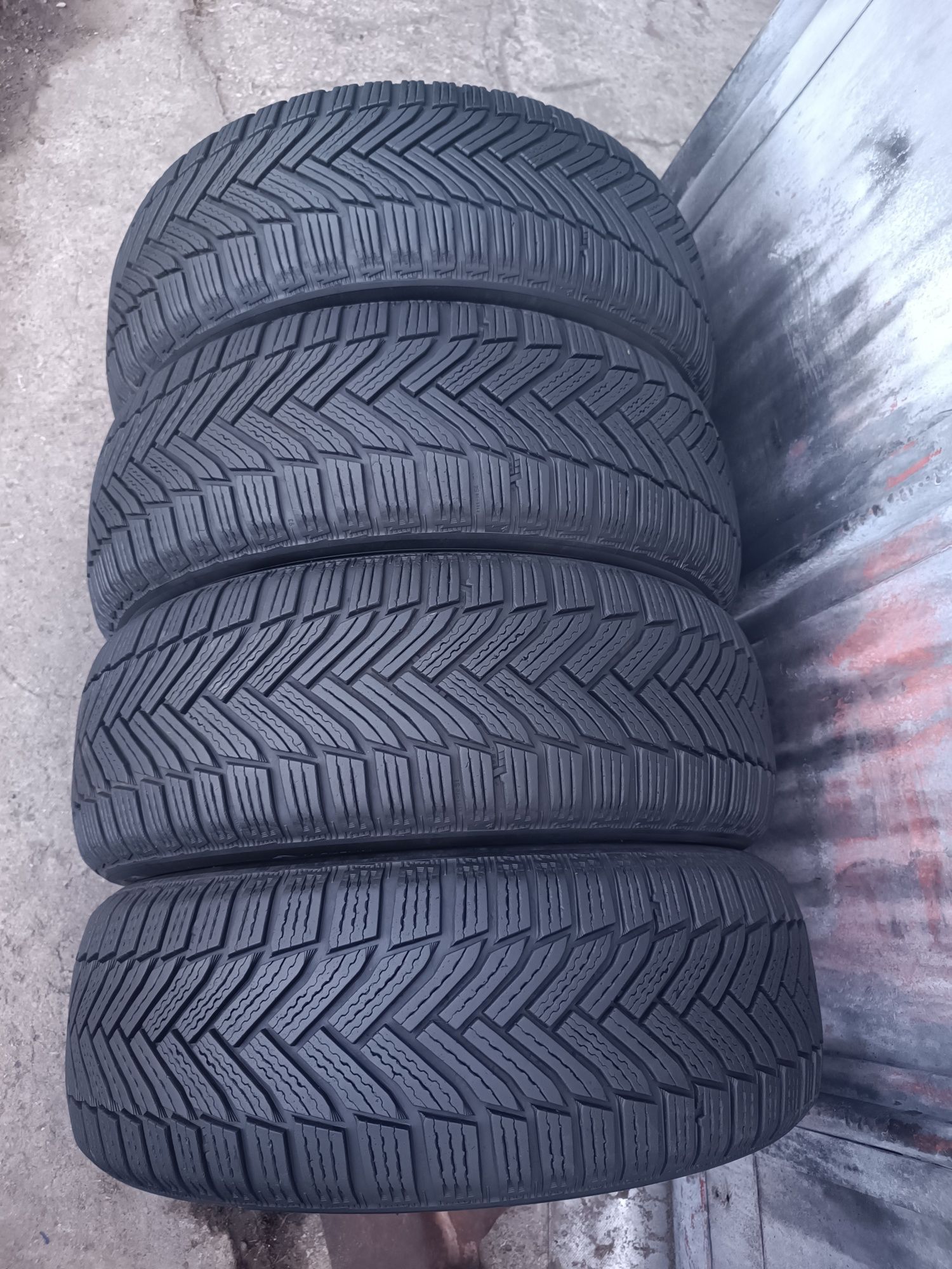 205/55/16 Michelin