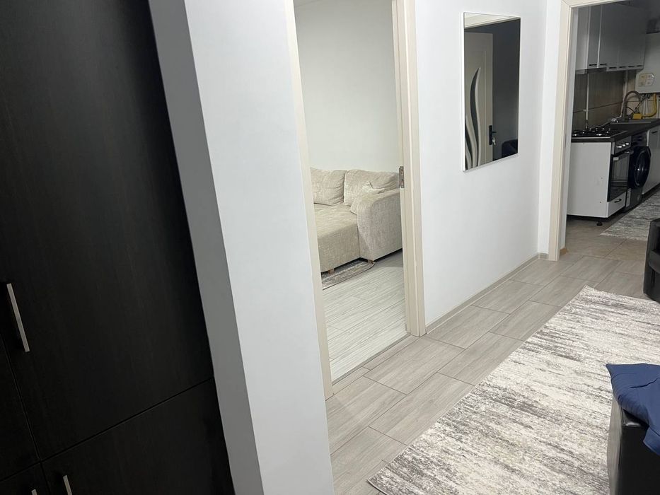 - Ap 2 Camere decomandat, 54mp, renovat/mobilat, absolut tot 100%, nou