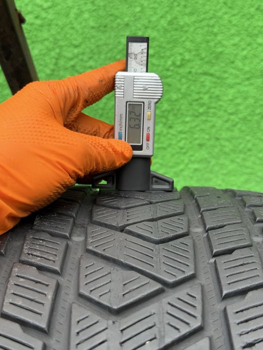 285/40/21 M+S PIRELLI SCORPION WINTER Profil 6.3mm Profil 80%