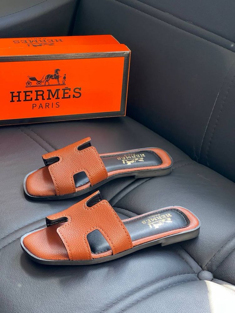 Papuci Hermes Noi !!! Marimi 36/41 !!!