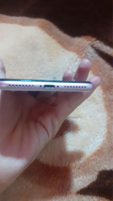 iphone 7+ holati ideal yaxshi ishlaydi
