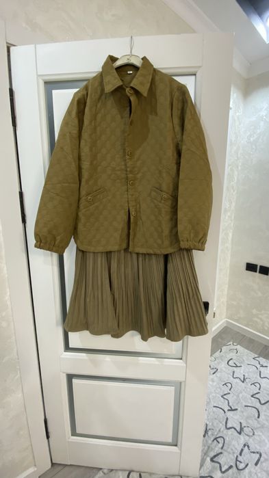 Двойка кыз келіншектерге