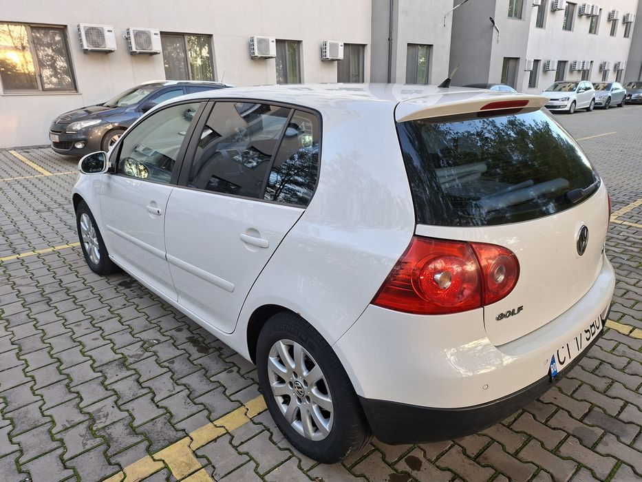Proprietar vand vw golf ,diesel, 2008