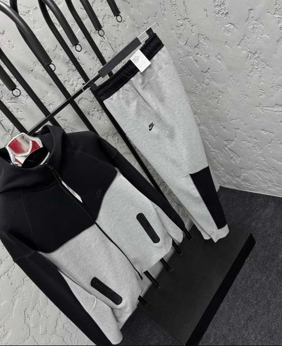 Nike Tech Fleece Мъжки Екипи - Премиум - Колекция 2025/26