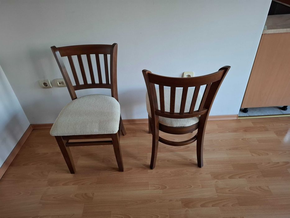 Дървена маса и 6 стола