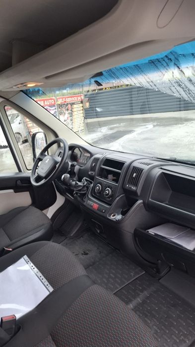 Vând  Peugeot boxer 2.2 2014