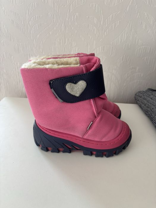 Продам зимние сапоги Bartek