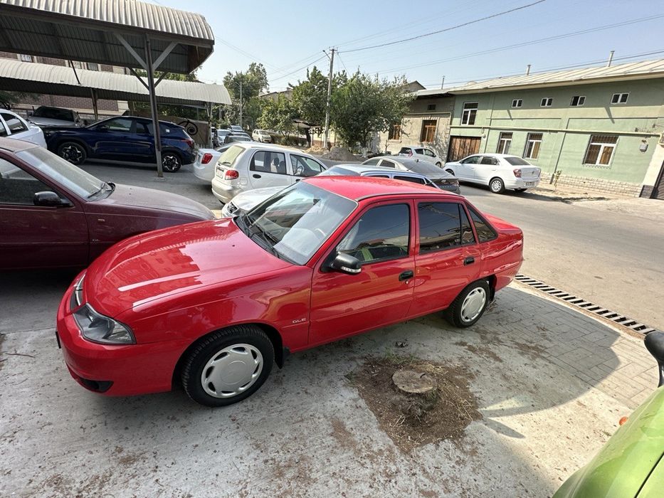 Нексия 2 сотилади