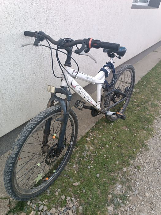 Bicicleta montană