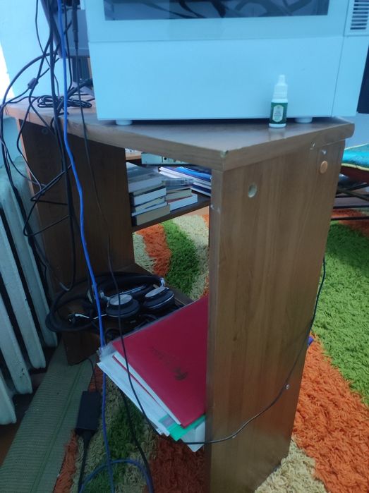 Стол для работы..