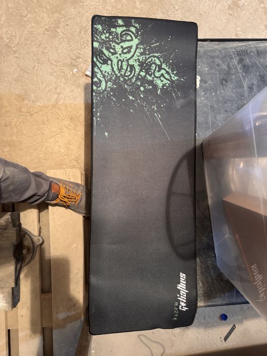 Коврики для мышки новые много