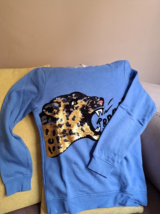 Предлагам дрехи за момче