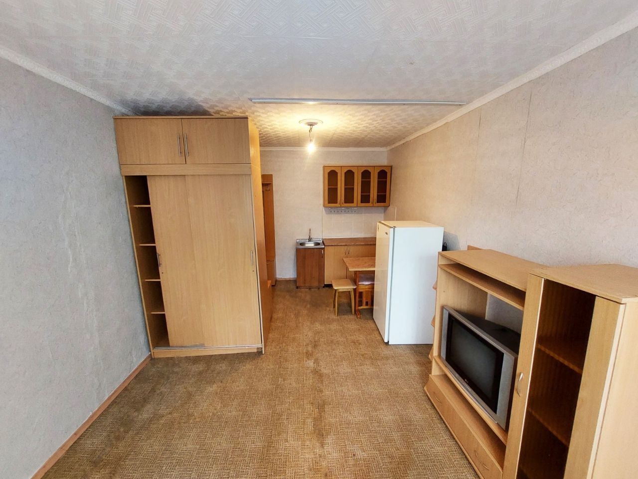 Комната в общ. Маг Жанар, и 19 мкр Мед колледж, част. Меб. 50+