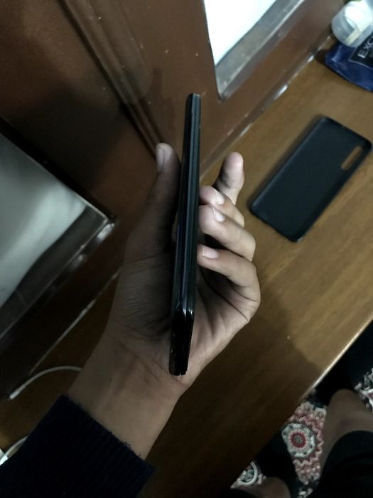 Samsung a50 yahshi holatda