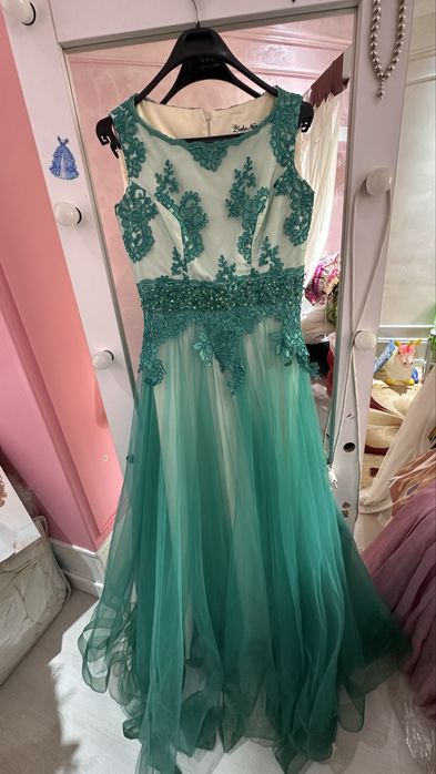 Svadebniy ko’ylak kelinlik davrida 2 marta kiyilgan