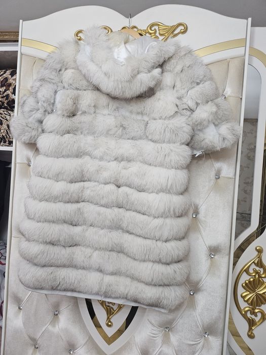 Продавам палто естествен косъм