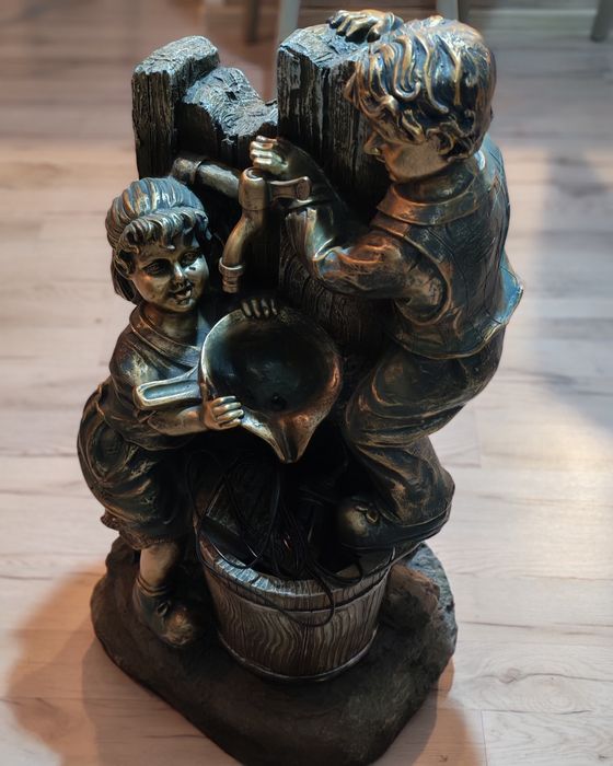 Fântâna decorativă LED grădină