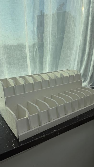 Подставка, органайзер для ремней