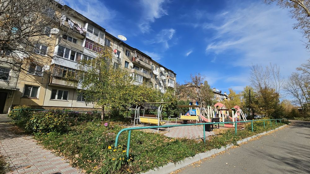 Продам комнатную квартиру на Аблакетке